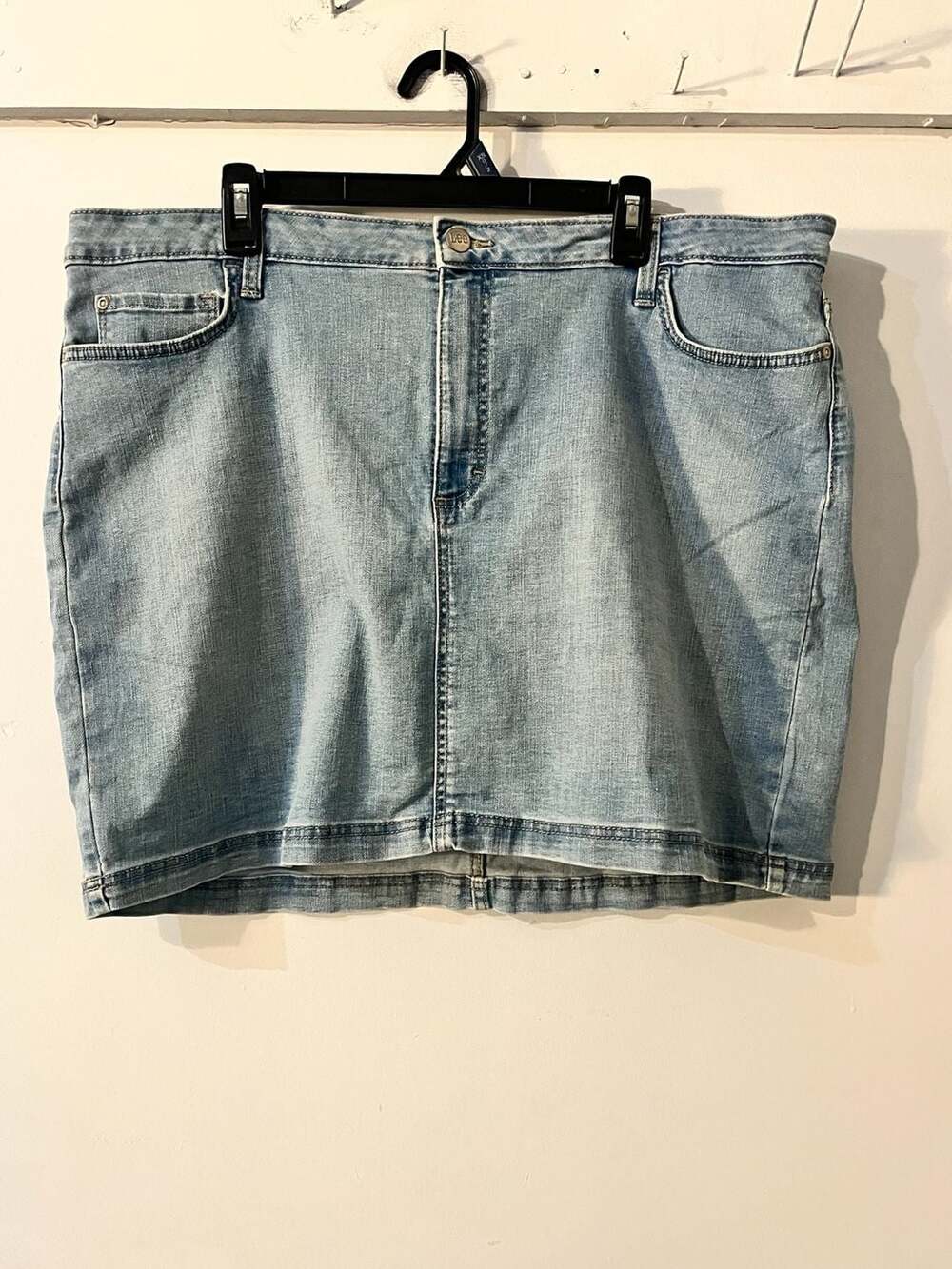 Lee Regular Fit Mid Rise Denim Skort 010-055